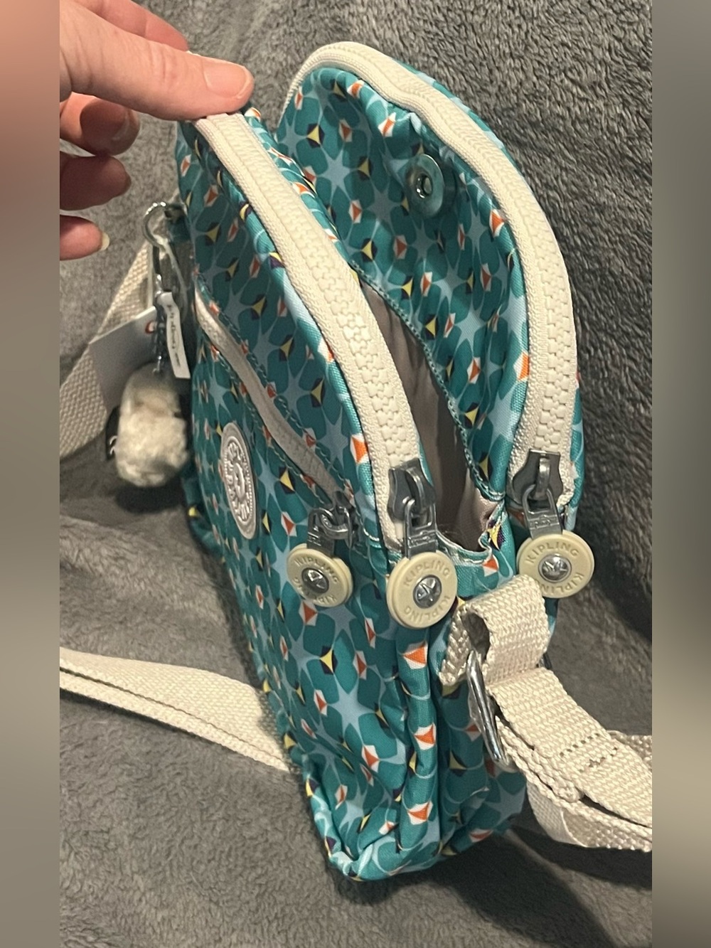 Kipling Teal Print Crossbody with Khaki Wallet NWT - Picture 4 of 9